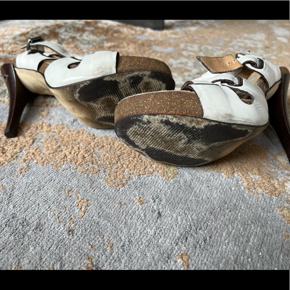 White sandal 👡 - Picture 4 of 4